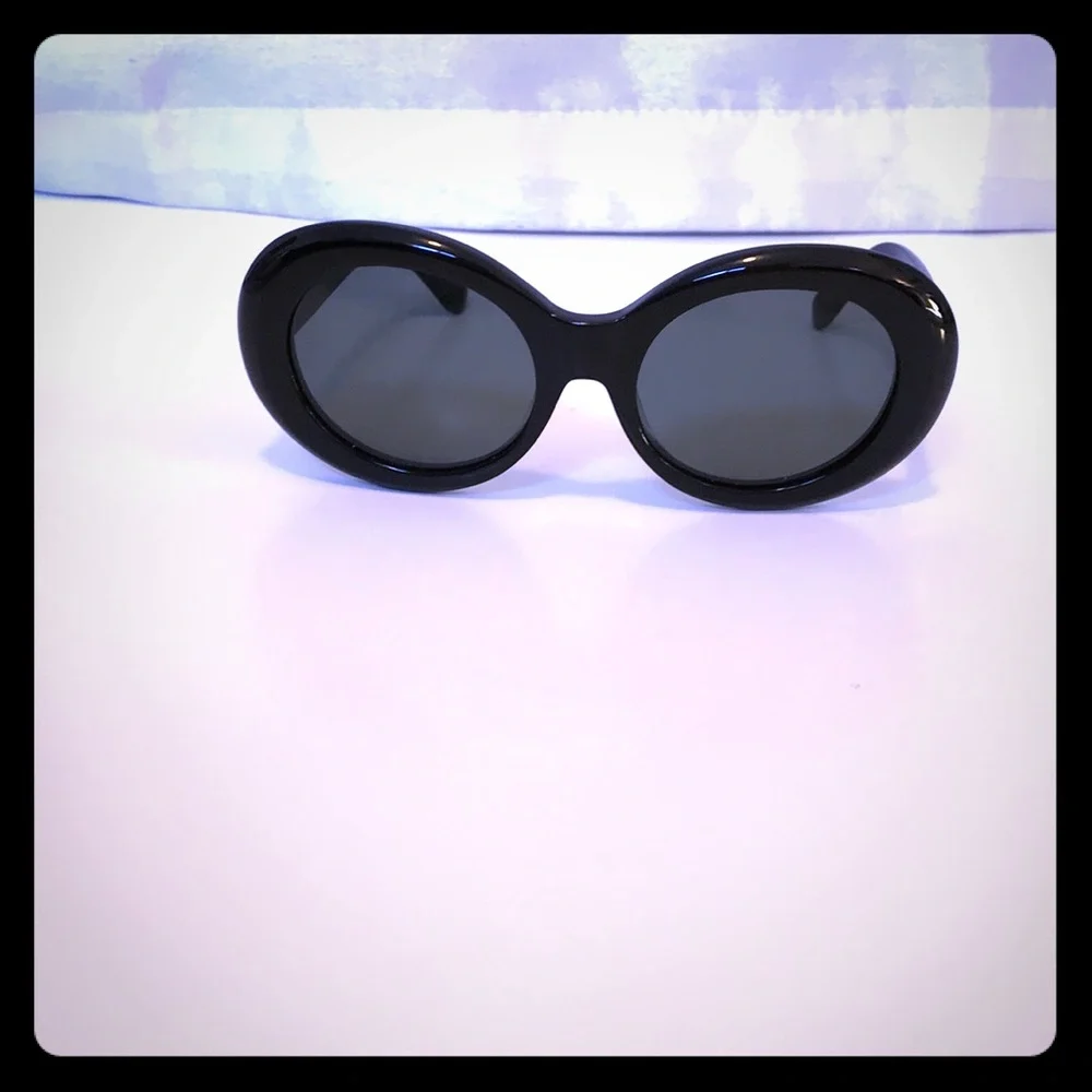 RAEN bold oval